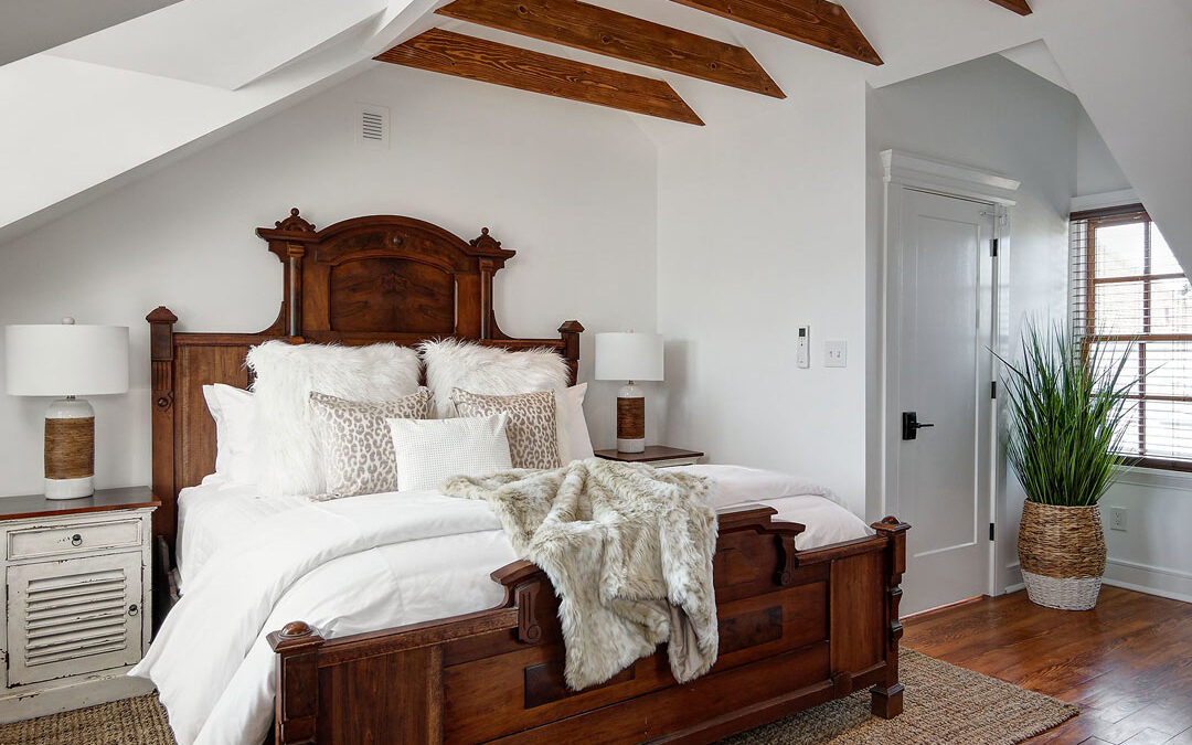 Which of our unique rooms will you choose for your romantic vacation at Casablanca? Perhaps the Windflower, pictured? Cape May awaits!