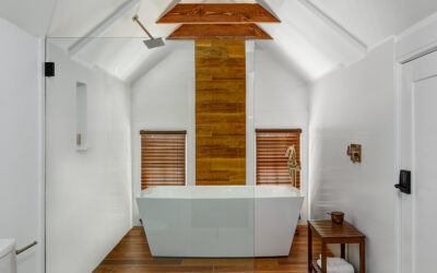 Showcasing the Woodrose room at Casablanca, Cape May. Which of our unique rooms will you choose for your romantic vacation at Casablanca?