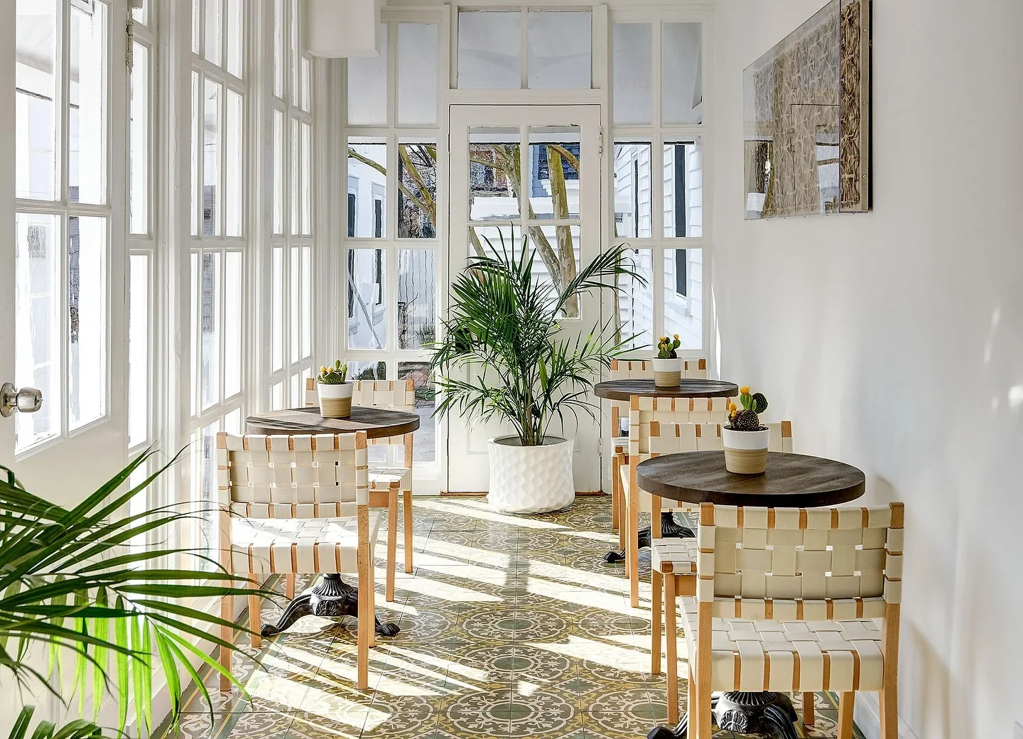 Who doesn’t want to start the day at a cozy table, bathed in sunlight, with hot coffee and a beautiful breakfast?